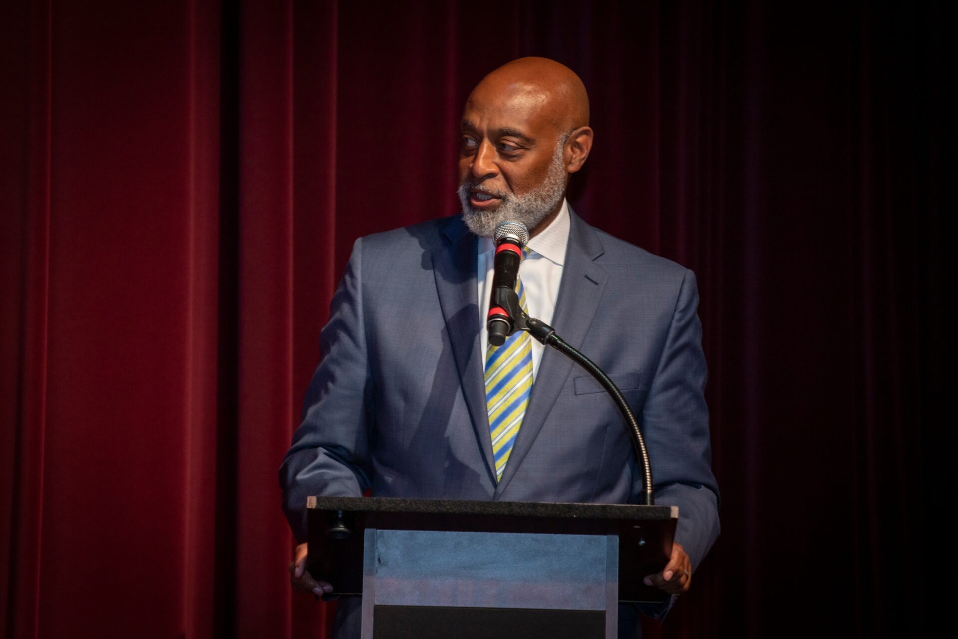 Kevin Chavous talking image